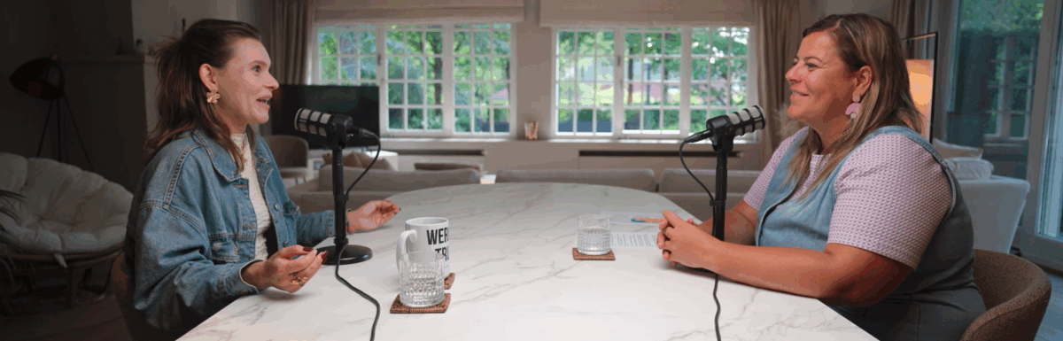 “Je bent niet je imperfecties”: hoe confidence coach & performer @karlienvancutsem haar onzekerheden overwon en viral ging met haar dansvideo’s